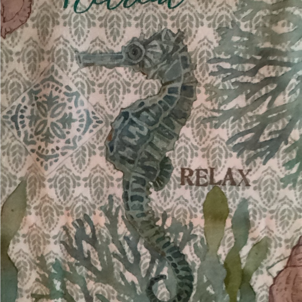 PRETTY SEAHORSE TEA TOWEL - Green and White - Picture 10 of 12